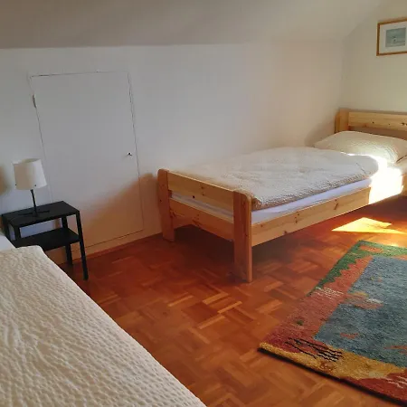 Daire Fewo Christine *