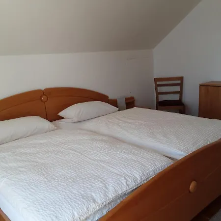 Christine Apartamento *